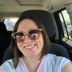 Meet your Posher, Wendy